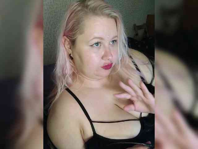 SashaLyubov webcam