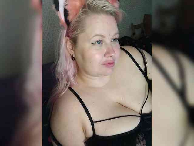 SashaLyubov webcam