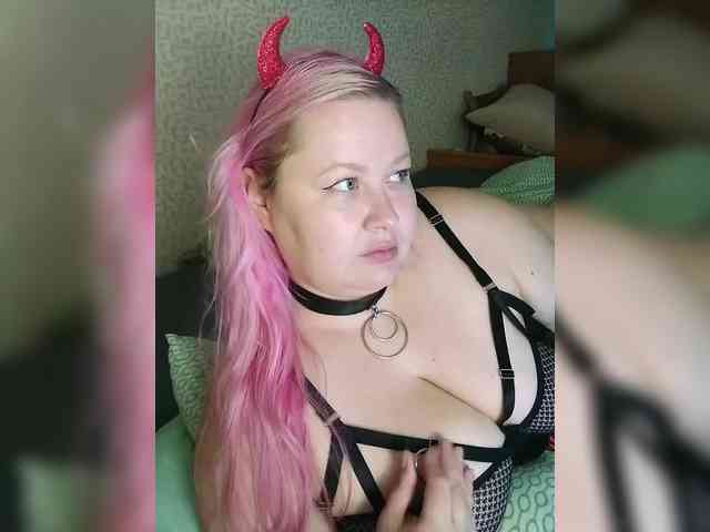 SashaLyubov webcam
