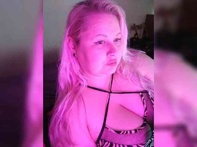 SashaLyubov webcam