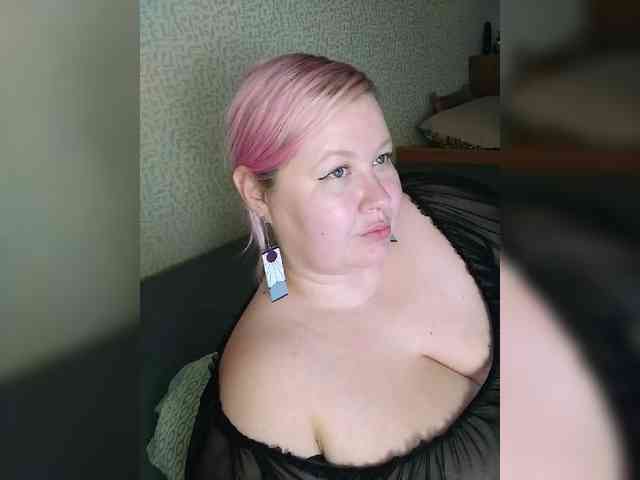 SashaLyubov webcam