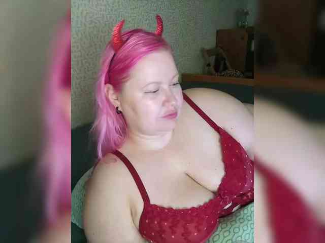 SashaLyubov webcam
