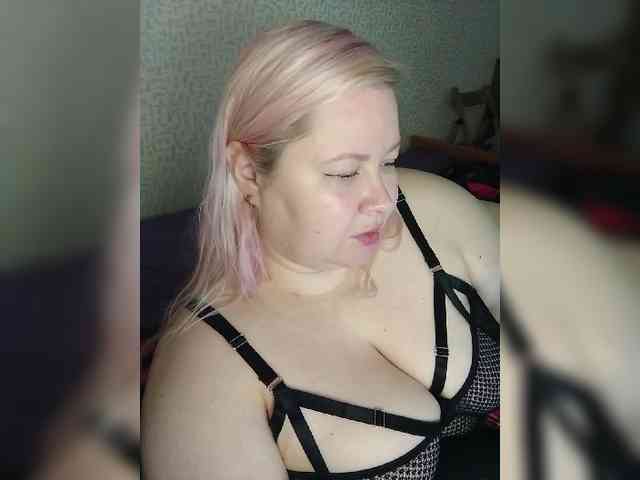 SashaLyubov webcam