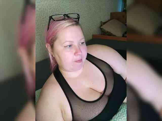 SashaLyubov webcam