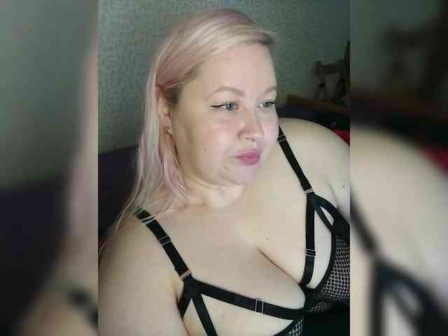SashaLyubov webcam