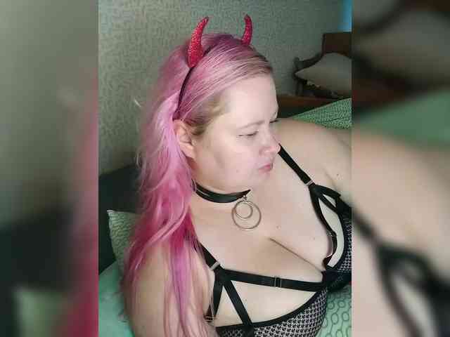 SashaLyubov webcam
