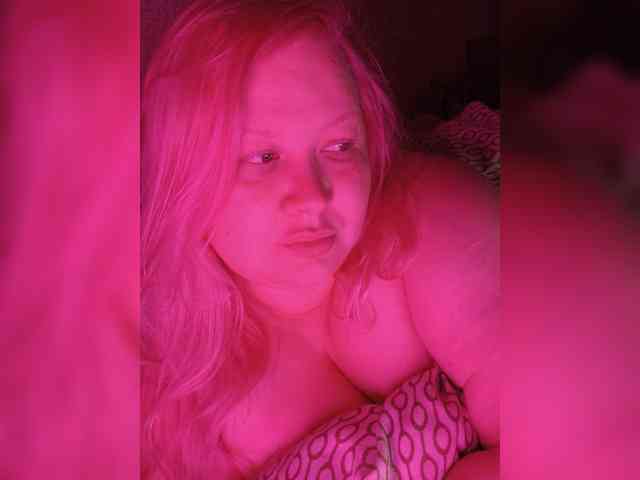 SashaLyubov webcam