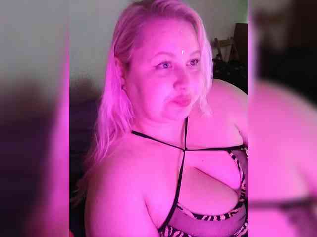 SashaLyubov webcam