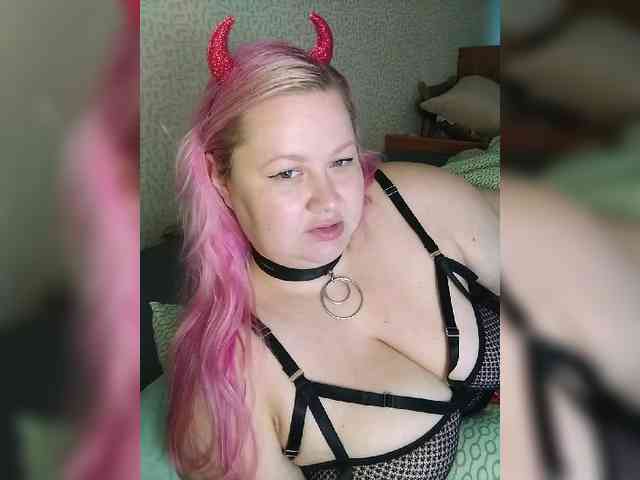 SashaLyubov webcam