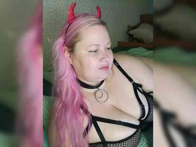 SashaLyubov webcam