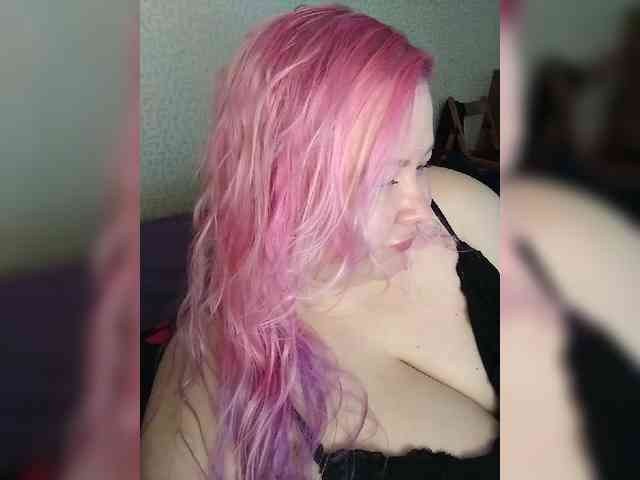 SashaLyubov webcam