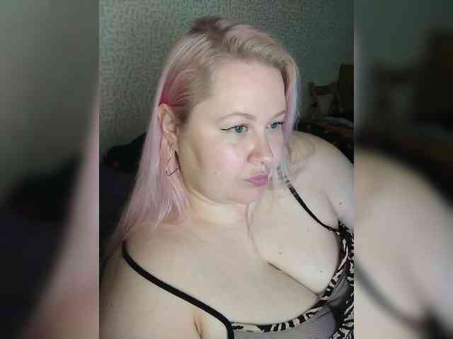 SashaLyubov webcam