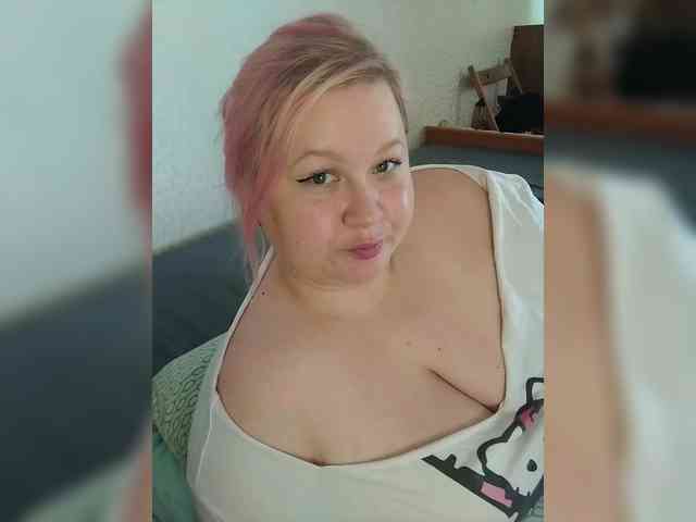 SashaLyubov webcam