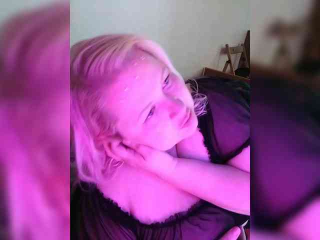 SashaLyubov webcam
