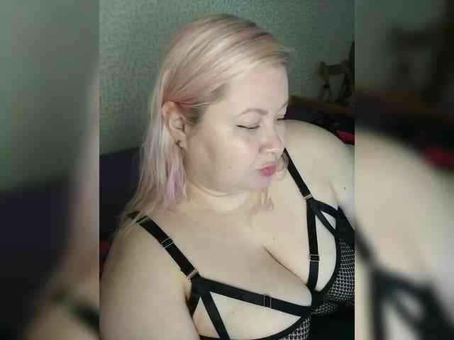 SashaLyubov webcam