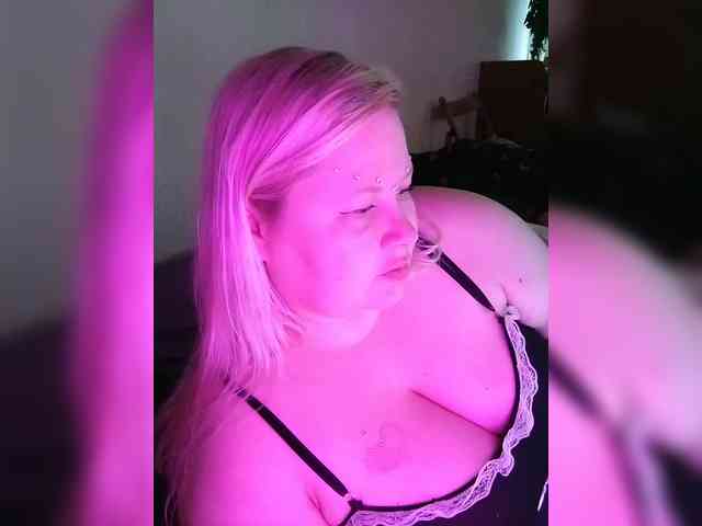 SashaLyubov webcam