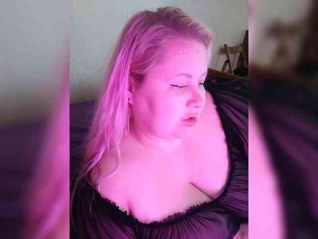 SashaLyubov webcam