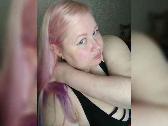 SashaLyubov webcam