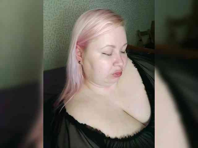 SashaLyubov webcam