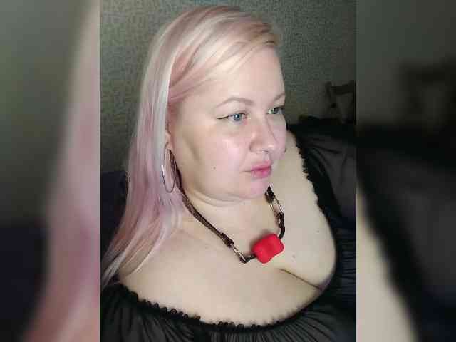 SashaLyubov webcam