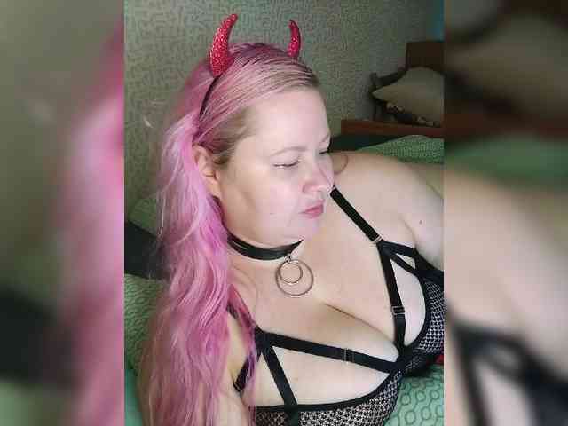 SashaLyubov webcam