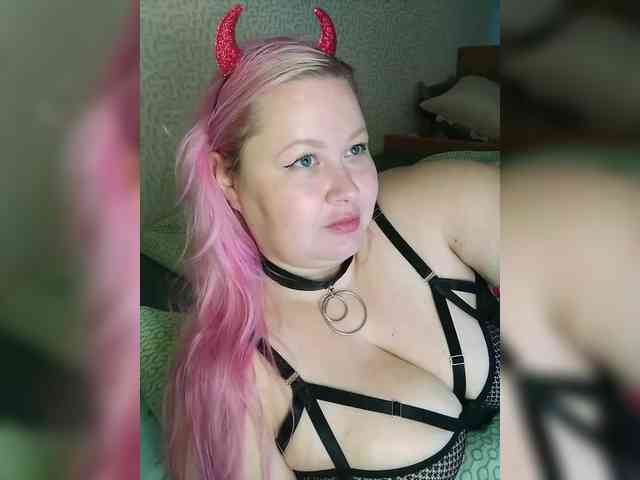 SashaLyubov webcam