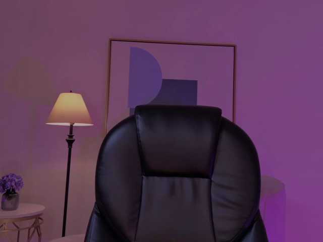 ErikaBenz live cam on BongaCams