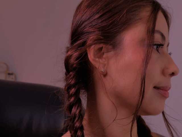 ErikaBenz live cam on BongaCams