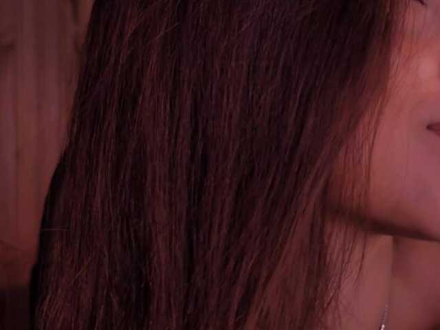 ErikaBenz live cam on BongaCams