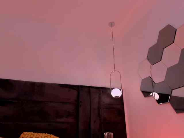 ErikaBenz webcam