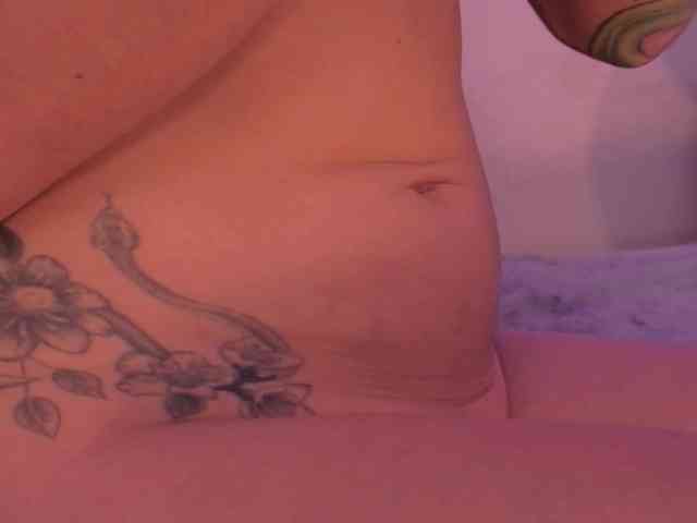 ErikaBenz webcam