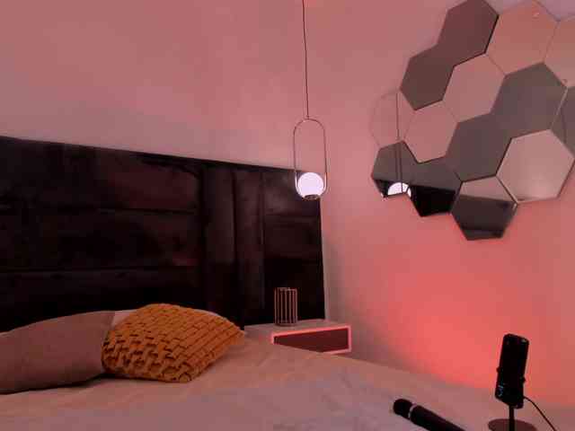 ErikaBenz webcam