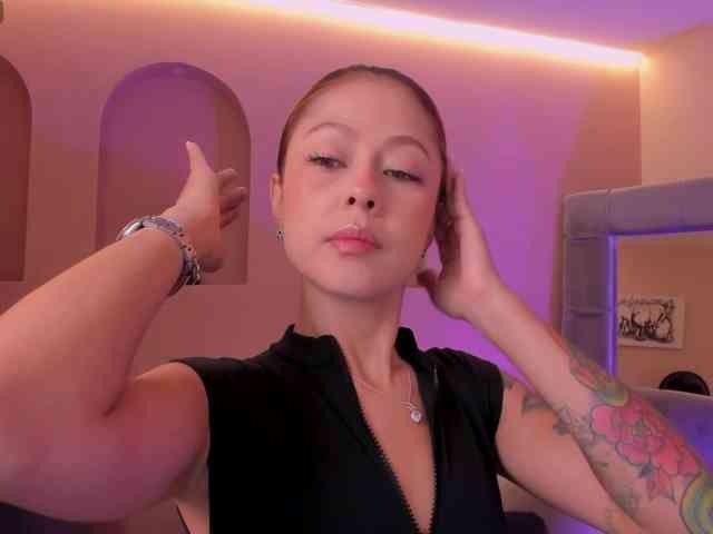 ErikaBenz webcam