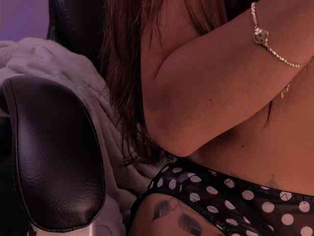 ErikaBenz webcam