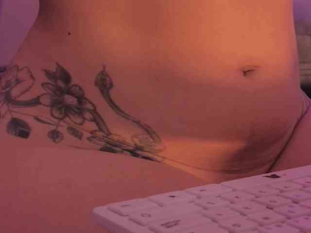 ErikaBenz webcam