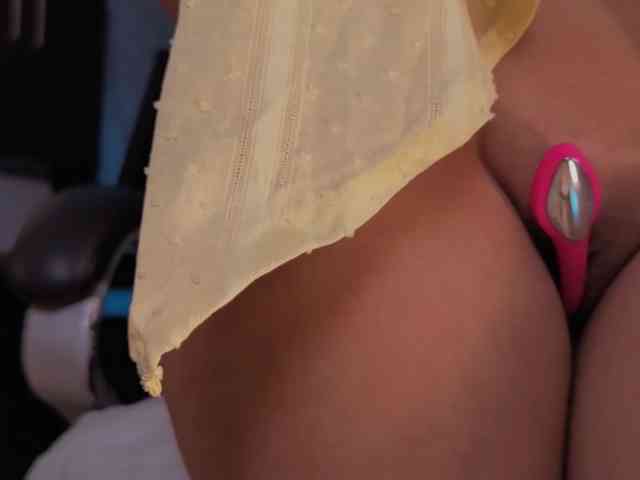 ErikaBenz webcam