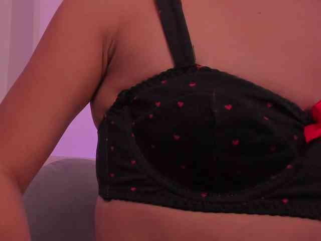 ErikaBenz webcam