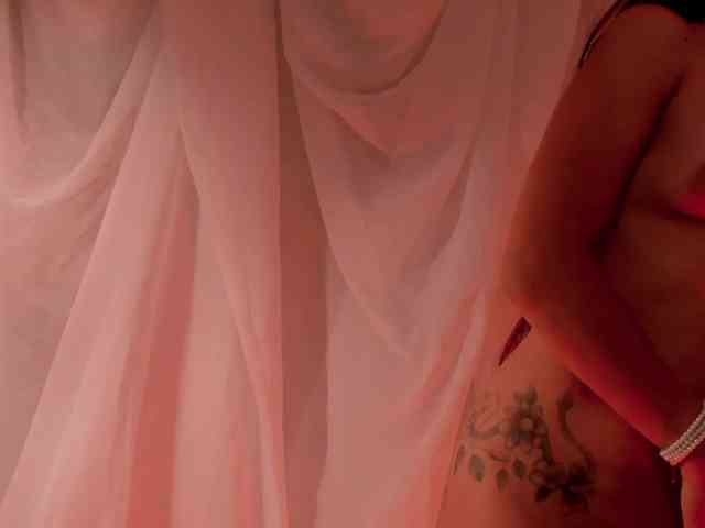 ErikaBenz webcam