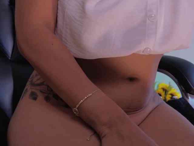 ErikaBenz webcam