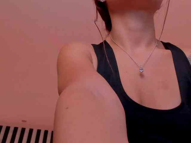 ErikaBenz webcam