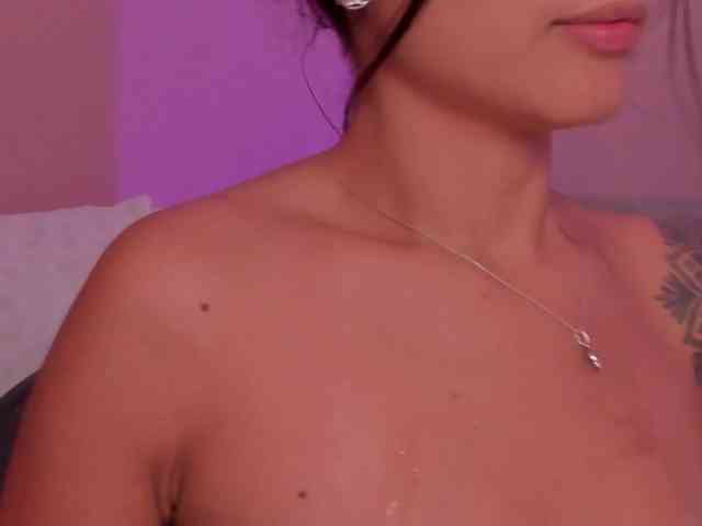 ErikaBenz webcam
