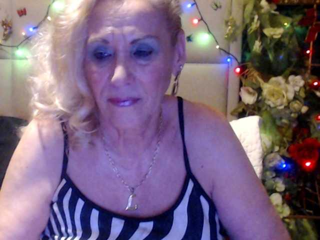 ANGELGRANNY live cam on BongaCams