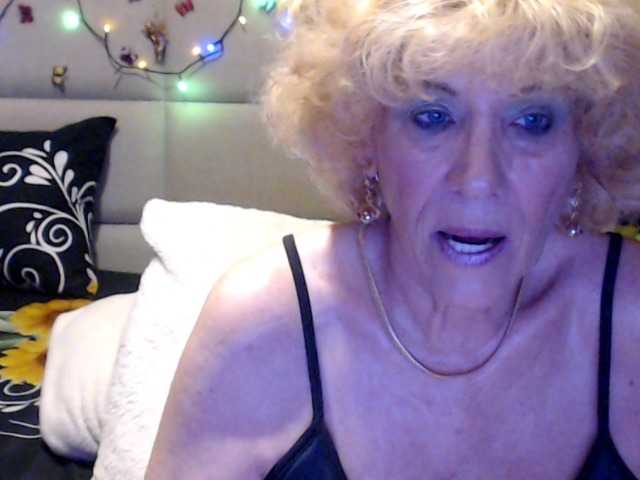 ANGELGRANNY - Live Cam on BongaCams