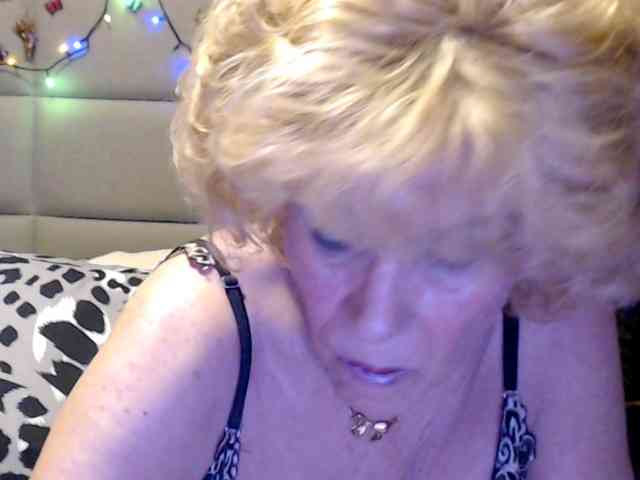 ANGELGRANNY webcam