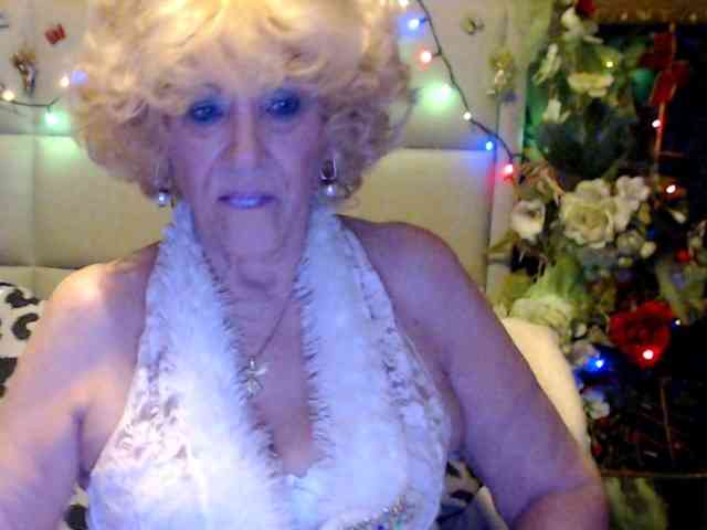 ANGELGRANNY webcam