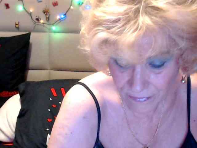 ANGELGRANNY webcam
