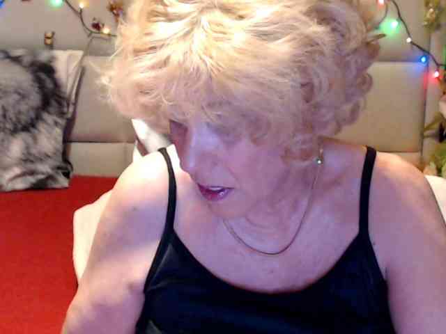 ANGELGRANNY Live Webcam on BongaCams