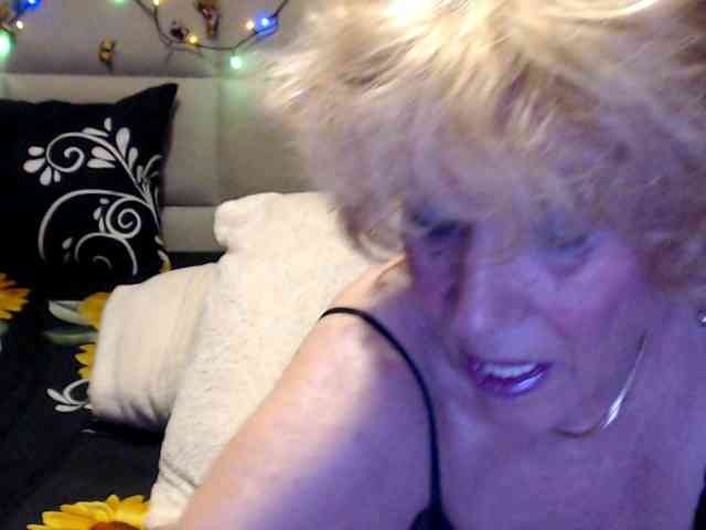 ANGELGRANNY webcam