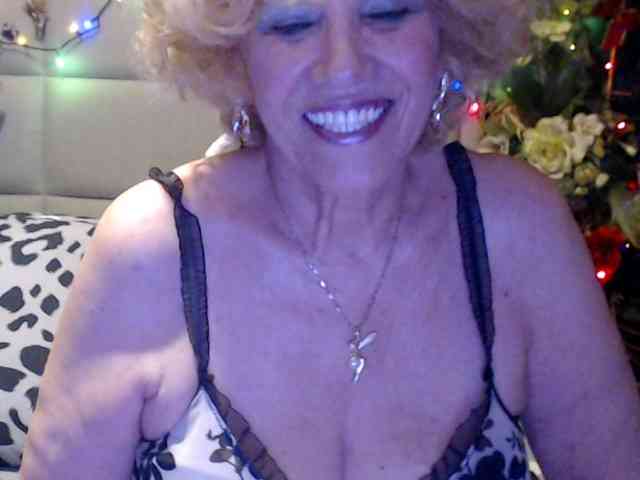 ANGELGRANNY webcam