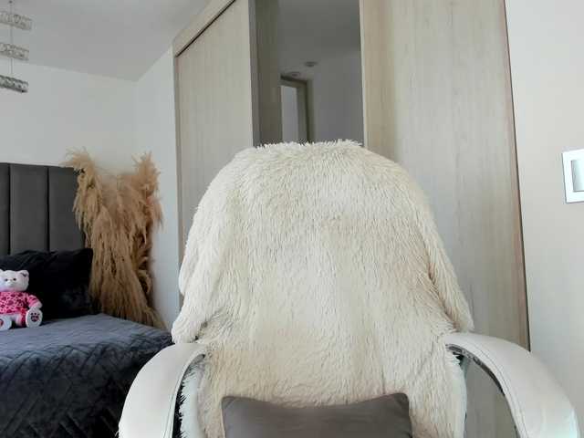 NatalieeClark live cam on BongaCams